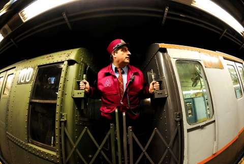 AIRBNB: The New York Subway Experience