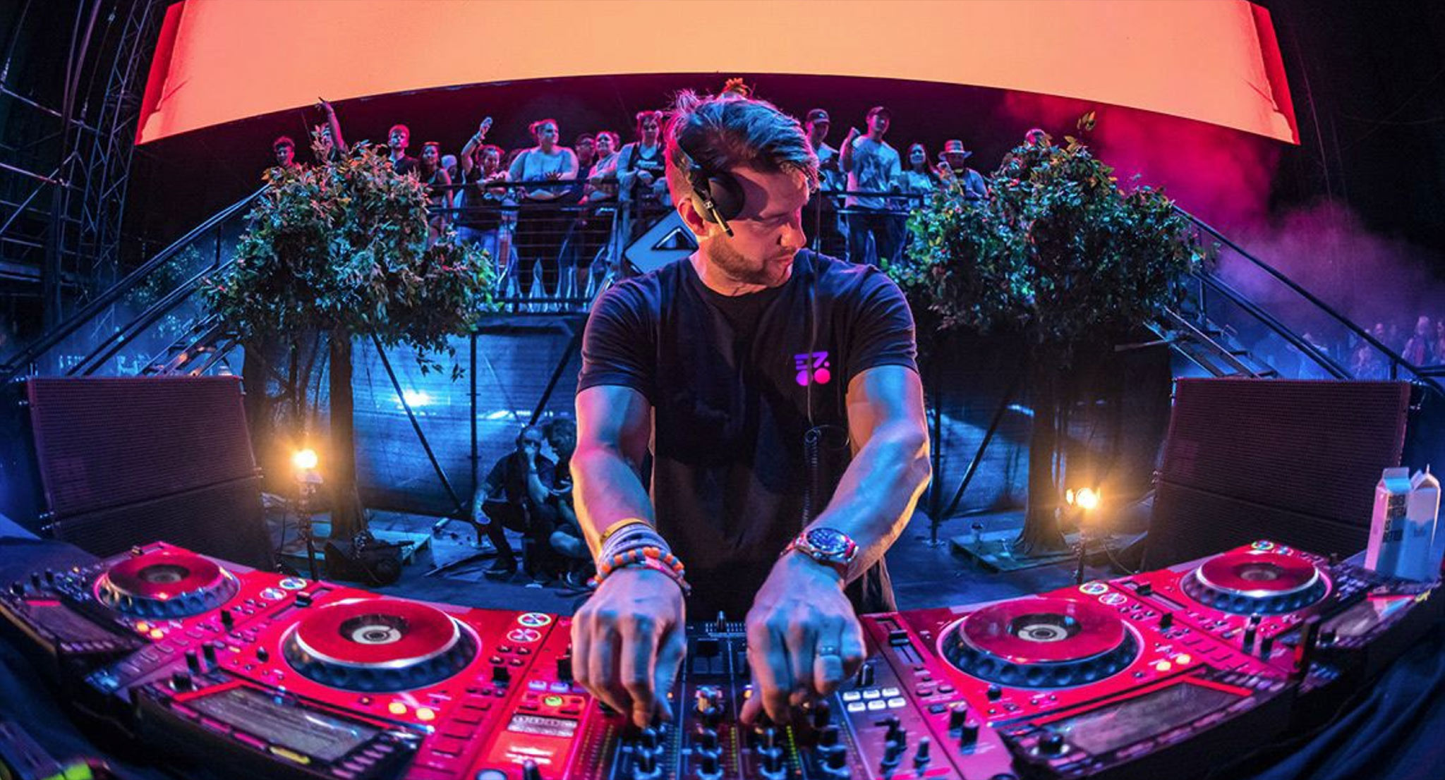 EZOO 2020 Digital Branding By Felix Fu SVA Design ezoo-2020-digital-branding-by-felix-fu-sva-design